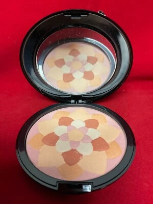 SIGNATURE CLUB A  Fresh cut flowers brightening Powder 1.2 oz / 34 g NEW - Image 1 of 4