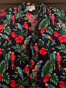 ***MISSING TWO BUTTONS*** RJC Hawaiian Shirt Parrots Flowers Leaves Extra Large - Picture 1 of 5
