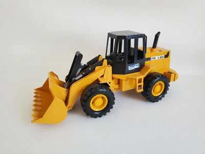 Caricatore BRUDER Fr 130 1/16 Motore Cantiere Secchio Mobile 40 CM Be Lkw Gioco - Immagine 1 di 4