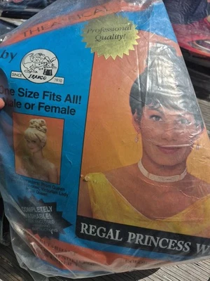 Peruca Regal Princess loira tamanho único serve na maioria das laváveis - Imagem 1 de 3