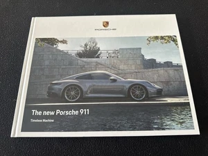 Porsche 992 Carrera 2020 folleto de ventas grande 911 S 4S cupé catálogo de tapa dura - Imagen 1 de 8