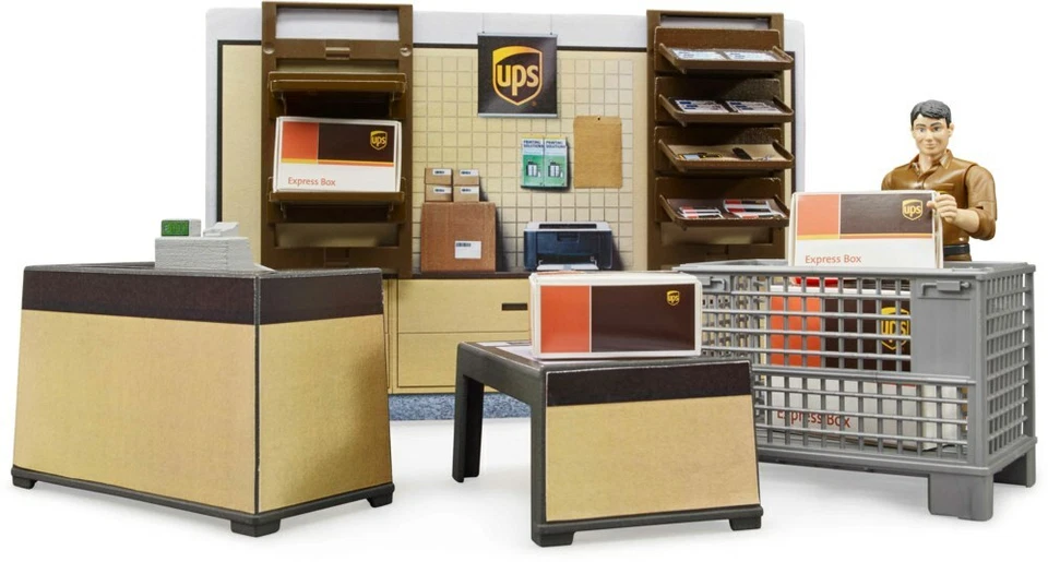 BRUDER 1:16 ACCESSORI SET CENTRO SPEDIZIONI UPS CON FIGURA E ACCESSORI ART 62250 - Immagine 1 di 1