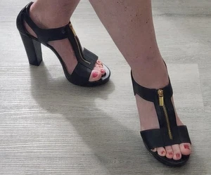 11M MICHAEL Michael Kors Black Berkley Mid Platform TStrap Sandal Women Gold Zip - Picture 1 of 15