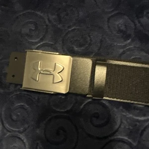 Under Armour Belt Men's Black New with Tags Size 42 Golf - Picture 1 of 5