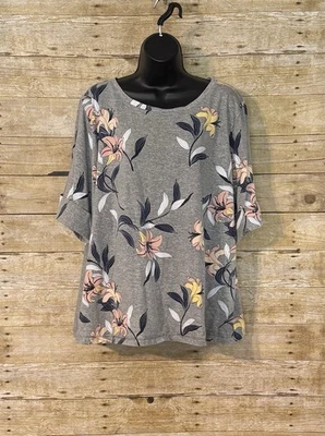 Liz Claiborne Woman 3X Gray Lily Flower Floral Shirt Roll Short Sleeve Top - Image 1 of 3
