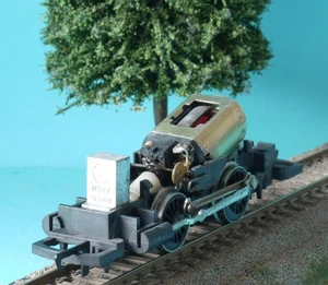 HORNBY 0-4-0 MOTORISED CHASSIS with X908 MOTOR + EXTRA COUPLING ROD SET GB MADE - Picture 1 of 6