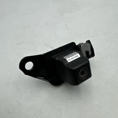 2014-2015 Fits LEXUS RX350 RX450H REAR VIEW BACKUP CAMERA LIFTGATE MOUNTED OEM - Image 1 of 4