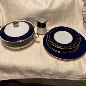Used (20)PCS Mikasa Colbert Navy Blue - Picture 1 of 11