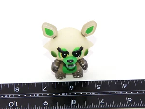 Funko Five Nights at Freddy's Mystery Mini Glow Dark Foxy Figura Juguete - Imagen 1 de 6