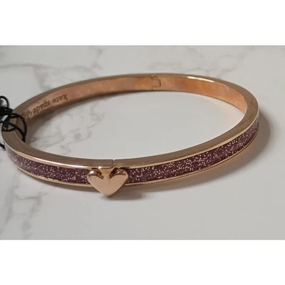 Brazalete Brazalete KATE SPADE NEW YORK Heritage Spade Rosa Brillo Bisagras - NUEVO Foto 1 de 4