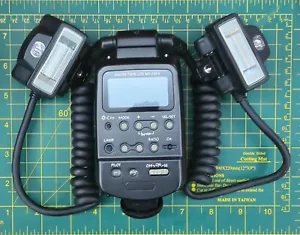 Mint Canon Macro Twin Lite MT-24EX in case - Picture 1 of 9