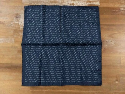 LANVIN Paris azul marinho geométrico chevron estampa bolso de seda quadrado autêntico Novo com etiquetas - Imagem 1 de 3