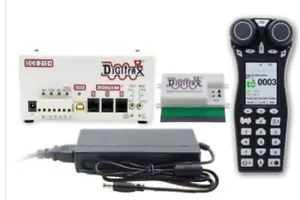 Digitrax EVOXDE A/NZ Evolution Express Advanced 5A/8A Duplex Starter Set - Picture 1 of 1