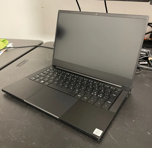 Razer Blade Stealth 13 (2019) - i7-1065G7, 16 GB RAM, 4 TB NVMe SSD, GTX 1650 - Arriba Foto 1 de 1