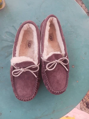 Mujer Ugg Zapatilla Sherpa Forrada Talla 9 Dakota Foto 1 de 4