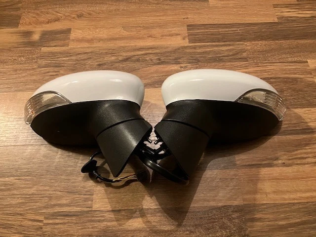 Espejos retrovisores Ford Fiesta 2013-2017 plegables eléctricos blancos nuevos par L/H R/H Foto 1 de 3