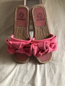 Brand New Pink Sliders Size 5 - Picture 1 of 5