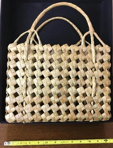 HAWAII 12” LAUHALA WEAVE HANDBAG PURSE Natural Fiber Aloha Hawaiian Artisan - Picture 1 of 8