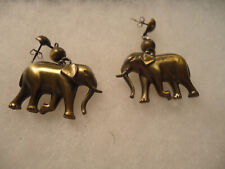 Vintage nos gun metal tone Elephant 3D earriings
