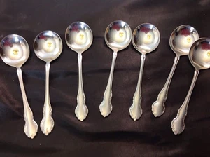 Oneida Community Tennyson 7 Stainless Round Cream Bouillon Soup Spoons Rare - Picture 1 of 4