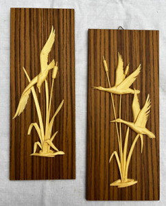 2 Wandbilder Relief- Bild auf Holzplatte Enten Gänse Gras 26x10/11cm DDR 60erJ