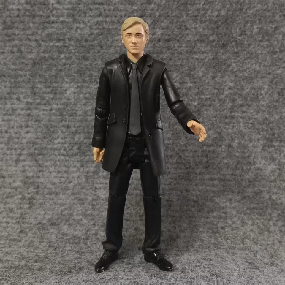 TOMY Harry Potter y las Reliquias de la Muerte Draco Malfoy figura de acción antigua 5" Foto 1 de 4