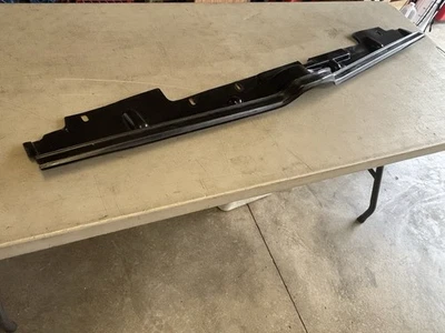 Pontiac GTO 1968 plástico cromado, panel de llenado de parachoques Lemans Tempest 9793950 OEM Foto 1 de 4