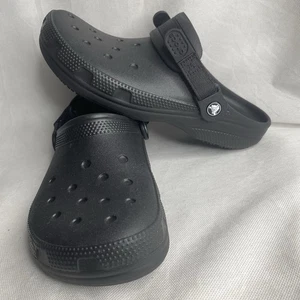 Crocs Classic Work Clog Black Close Toed Hook & Loop Strap Mens US 9 Womens 11 - Picture 1 of 15