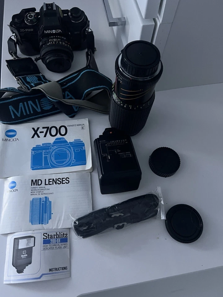 Cámara fotográfica Minolta X-700 35 mm SLR con lente flash Starblitz 200DX 35-75 mm Foto 1 de 1
