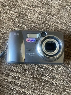 Kodak EasyShare DX4530 5.0MP Compact Digital Camera Grey - Image 1 of 4
