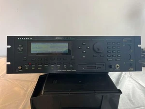 Sintetizzatore vintage Kurzweil K2000R VAST Synthesis montaggio su rack funzionante - Foto 1 di 11