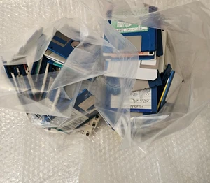 3.5" 2HD Floppy Disk Untested or Sorted Joblot - X 128 clearance Bargain - Photo 1/4