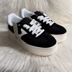 Sporty Sneakers Shoes Women’s Size 7 Platform Lace Up Black New - Picture 1 of 10