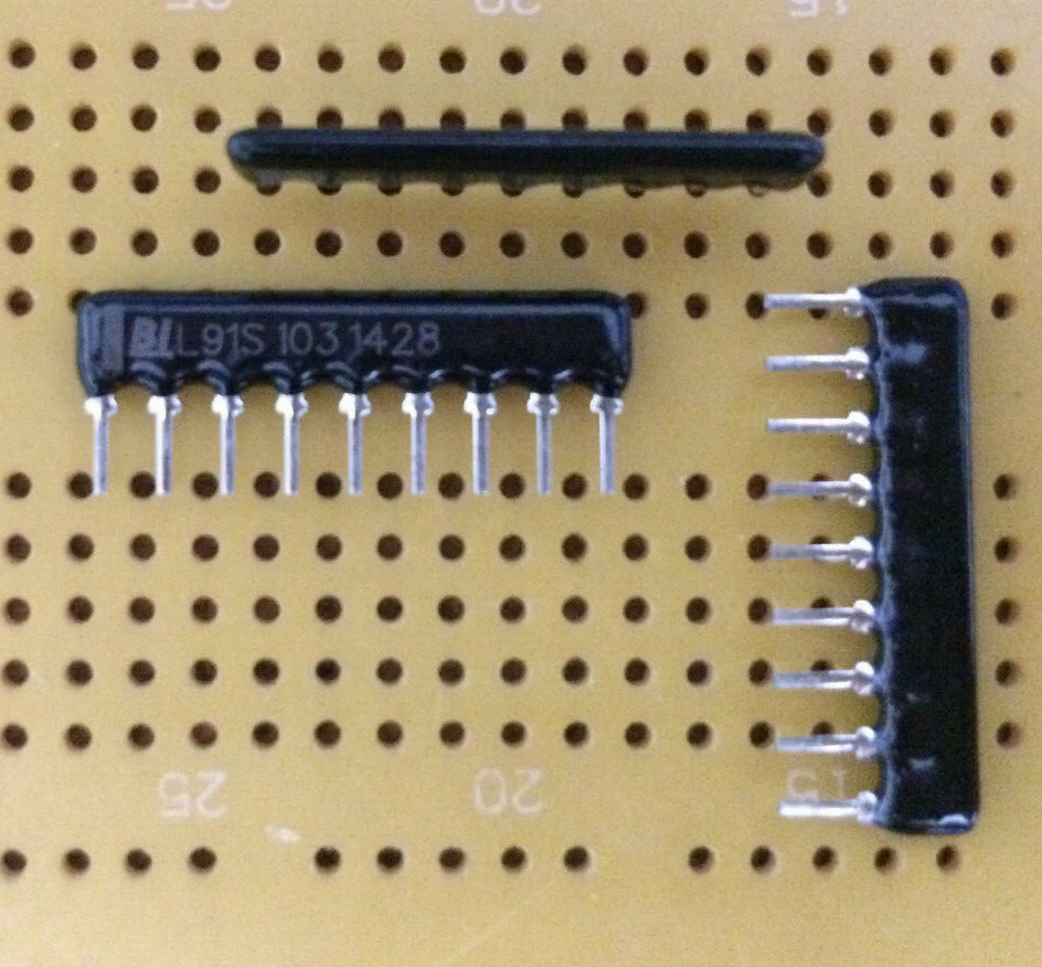 10kΩ Ohm 2%  9 pin SIP 8 Bussed Resistor Network BI Technologies L  1.0 Watt - Image 1 of 1