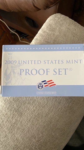 2009 United States Mint Proof Set - 18 Coins set !! in great shape COA Cover
