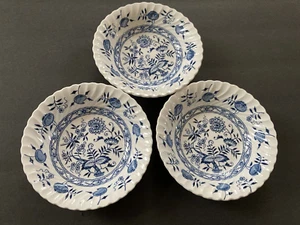 🌼WOOD & SONS BLUE FJORD Old Staffordshire HAND ENGRAVING DESSERT BOWL 5 -1/8" - Picture 1 of 11