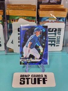 Panini Prizm 2025 - James Triantos, James Triantos #200 Blue Ice Prizm (RC) - Imagen 1 de 2