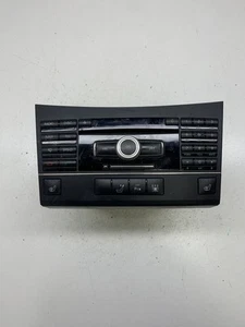 Mercedes-Benz E W212 2010 Radio CD GPS reproductor unidad principal A2129068700 DRA40591 - Imagen 1 de 4
