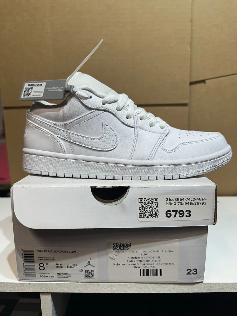 NIKE AIR JORDAN 1 LOW G. 27cm. トリプルホワイト Jordan 1 Low 'Triple White' 2022 - Air Jordan - 553558 136 - white