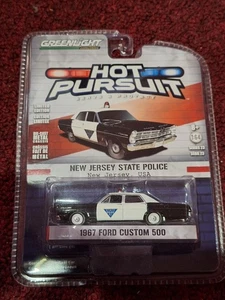 Greenlight Hot Pursuit New Jersey State Police 1967 Ford Custom 500 1/64 - Picture 1 of 4