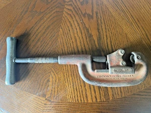 Rigid Pipe Cutter No. 2A 1/8" to 2" - Picture 1 of 3