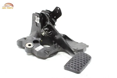 Chevrolet Trax 2024 pedal de parada de freno con soporte OEM Foto 1 de 4