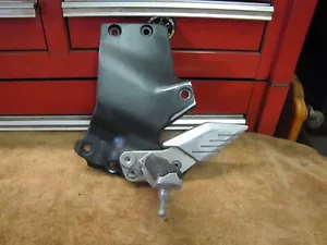 2011 KAWASAKI ZG 1400 CONCOURS Left driver peg and mount assy - Bild 1 von 4