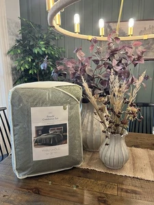 King Boucle Comforter Set Green - Threshold NEW - Picture 1 of 9