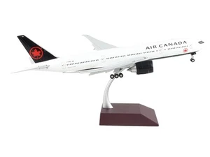 Boeing 777-200LR Verkehrsflugzeug mit Klappen nach unten "Air Canada" weiß mit Bla - Bild 1 von 4