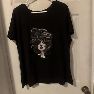 Shein Women's Medusa Tshirt - Picture 1 of 3