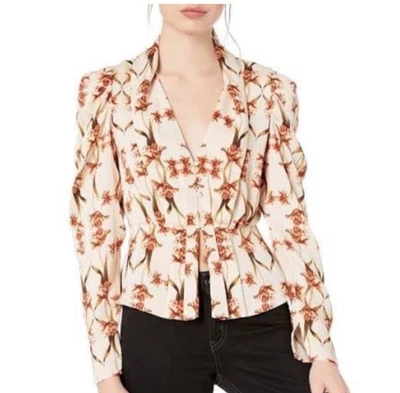 Top peplum de hombro plisado floral satinado BCBG. Perfecto para el otoño Talla Mediana  Foto 1 de 4