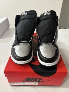 Woman’s Air Jordan 1 HIGH OG CD0461 001 Black Metallic Silver Size 11w/9.5m - Picture 1 of 8
