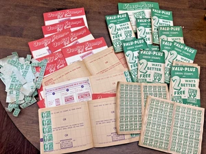 Francobolli verdi vintage Valu-Plus negozio di alimentari e libri e francobolli di qualità - Foto 1 di 8