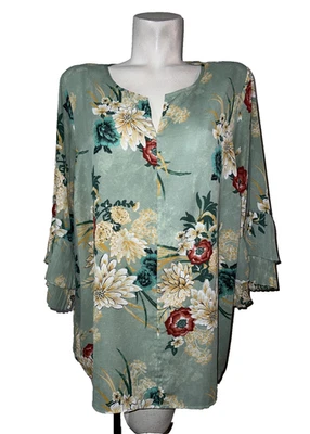 Túnica Violeta & Claire Top Talla 2X Verde Floral Acordeón Mangas Plisadas Cuello en V Foto 1 de 4